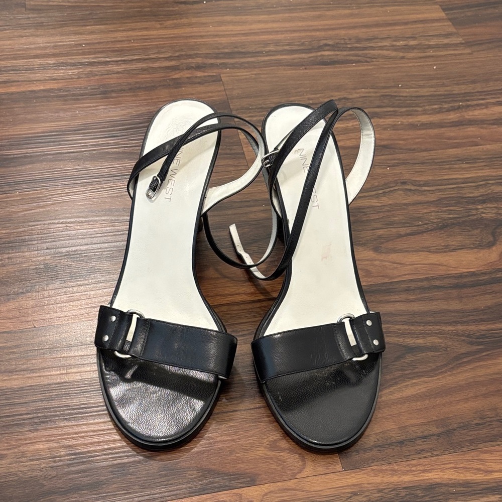 Nine West Black Buckle Strap Sandals